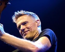 Bryan Adams