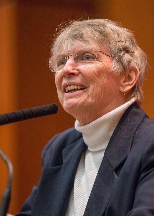 about the author lois lowry about the author lois lowry