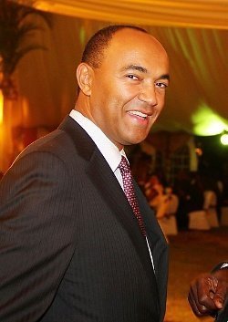 Peter Kenneth